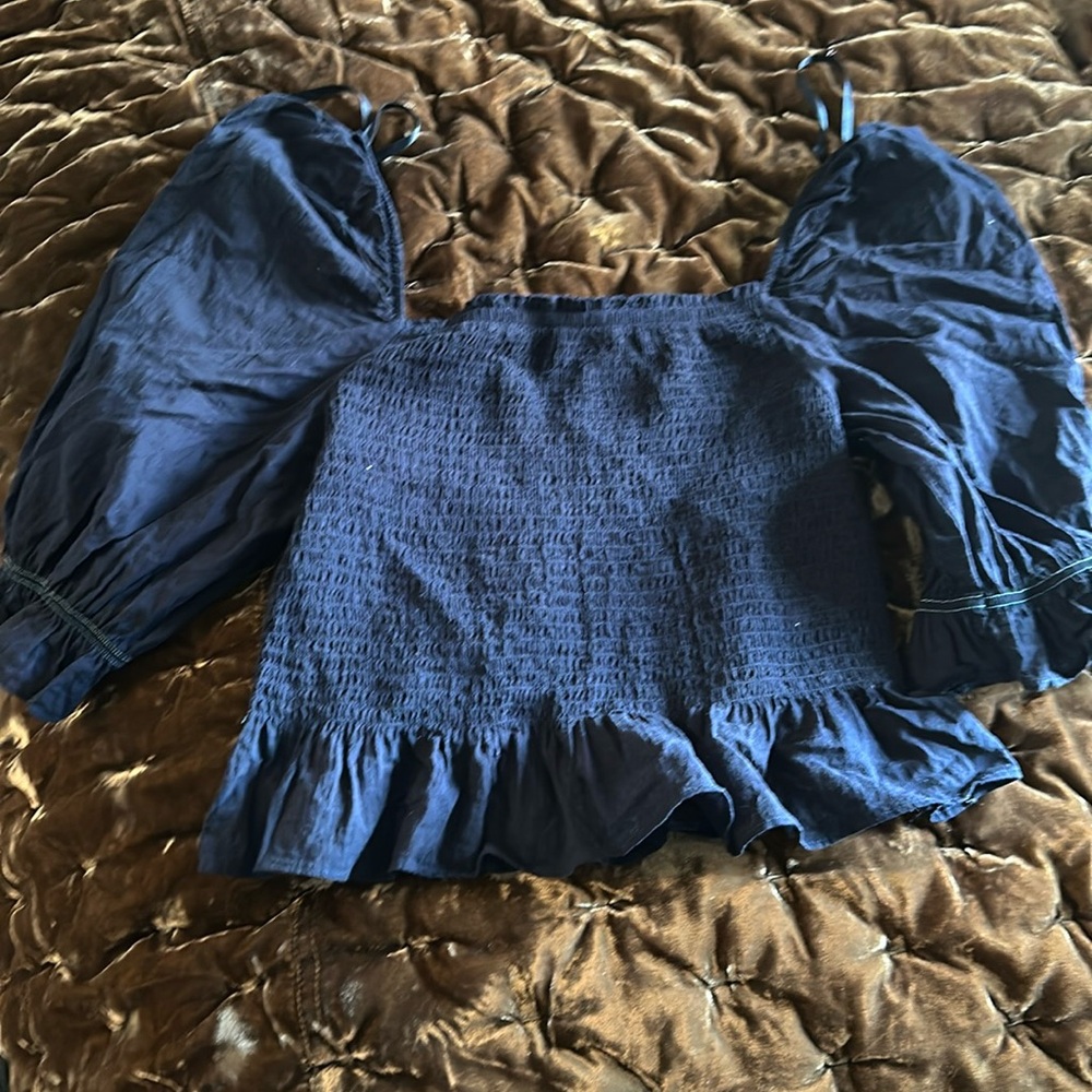 Tommy Hilfiger puff sleeve crop top